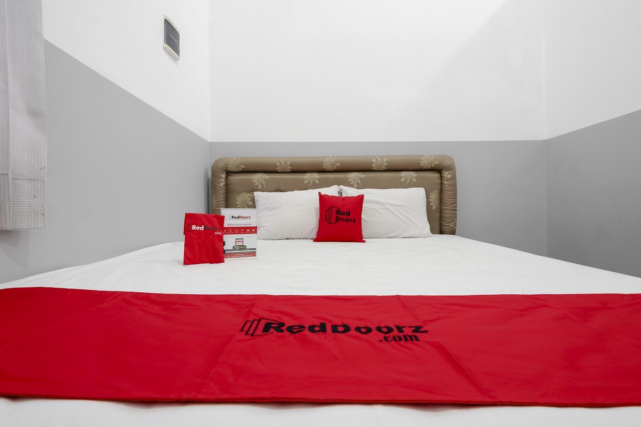 Reddoorz @ Prambanan Timur Raya Semarang Exteriér fotografie